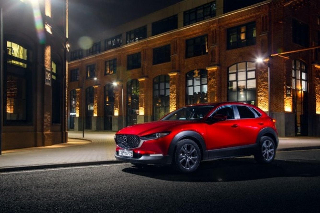 В России стартуют продажи нового кроссовера Mazda CX-30